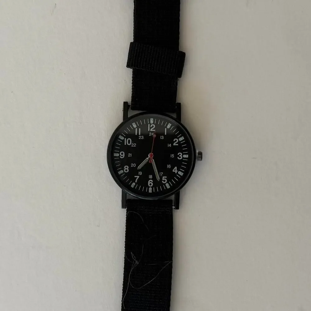 Black Analog Watch Unisex Minimalist Streetwear Style Quartz New